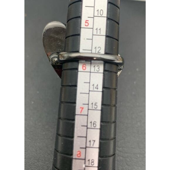 Guess Two Hearts Pave Crystal Rhinestone Ring Silver Tone Gunmetal 5.75 Signed - Picture 4 of 4